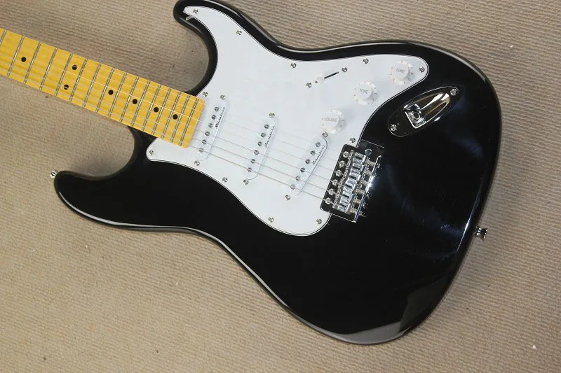China guitar factory custom 100% New Maple fingerboard 6 strings ST black Electric Guitar In Stock free shipping 914
China guitar factory custom 100% New Maple fingerboard 6 strings ST black Electric Guitar In Stock free shipping 914