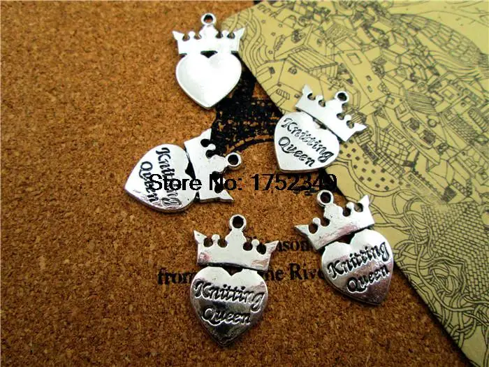 15pcs--Knitting queen Charms Antique Tibetan Silver Tone Knitting queen charm pendants 26x18mm
15pcs--Knitting queen Charms Antique Tibetan Silver Tone Knitting queen charm pendants 26x18mm