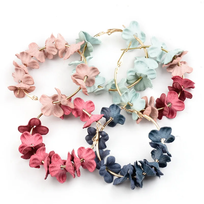 Women's Korean Colorful Fabric Petal Flower Gold Hoop Earrings Girl's Elegant Floral Oorbellen Gift for Wedding Party Jewelry
Women's Korean Colorful Fabric Petal Flower Gold Hoop Earrings Girl's Elegant Floral Oorbellen Gift for Wedding Party Jewelry