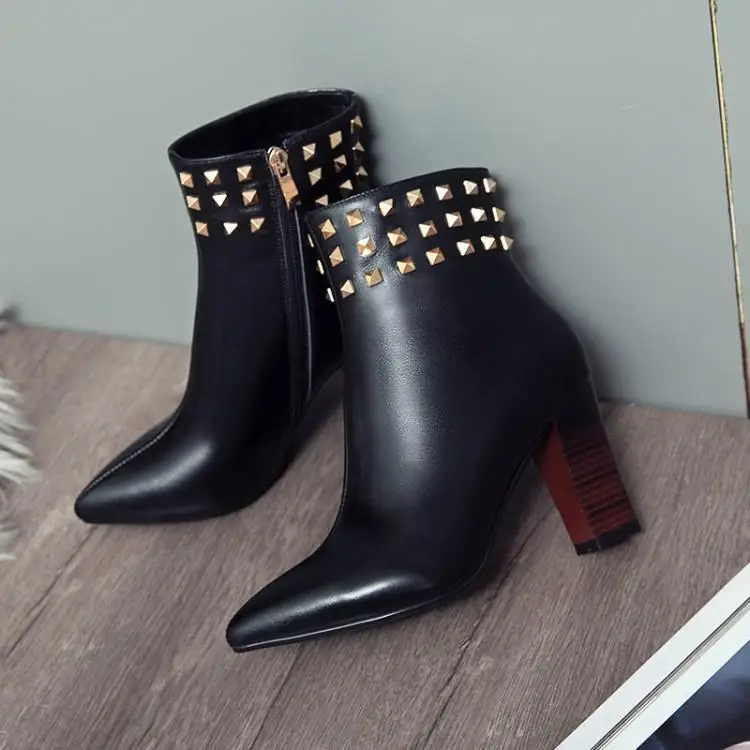 Black White Leather Winter Boots Women Chic Pointed Toe Ankle Gold Rivets Ladies Bootis Back Zipper Shoes Woman Chunky Heel
Black White Leather Winter Boots Women Chic Pointed Toe Ankle Gold Rivets Ladies Bootis Back Zipper Shoes Woman Chunky Heel