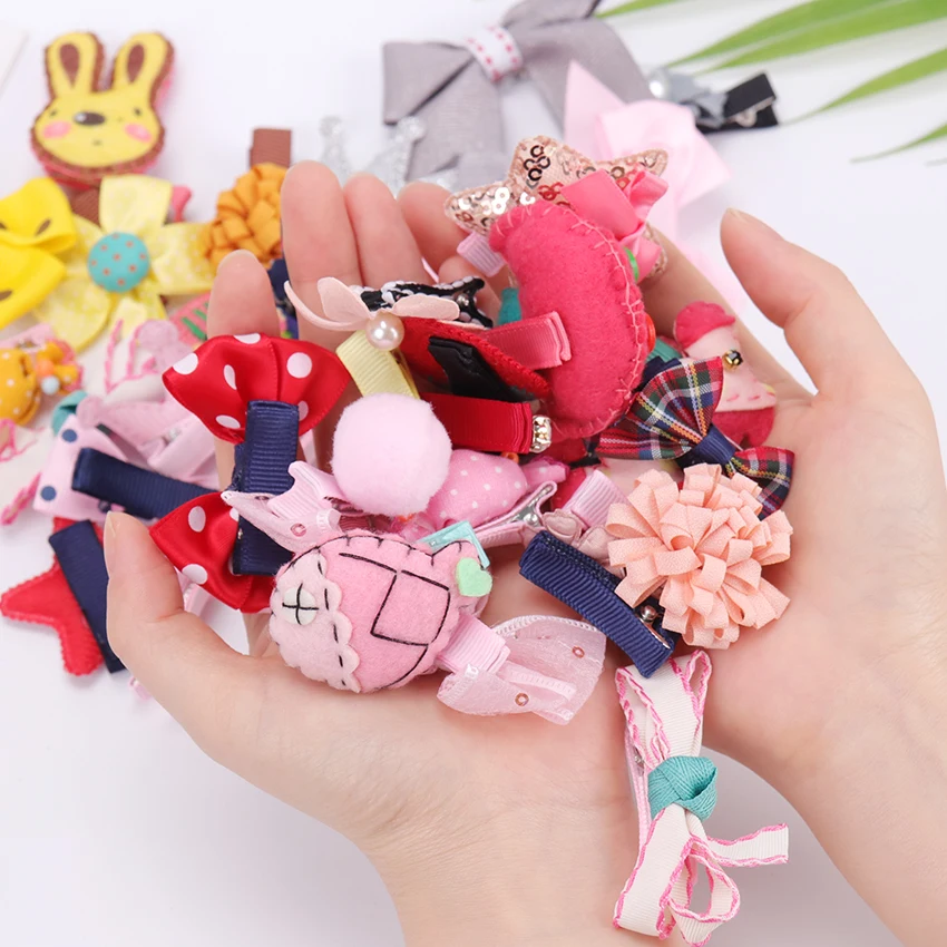 6 PCS Fashion New Hairpins Girls Kids Headdress Ribbon Bow Set Hair Clips Candy Color Lovely Animals Headwear Girls Barrettes
6 PCS Fashion New Hairpins Girls Kids Headdress Ribbon Bow Set Hair Clips Candy Color Lovely Animals Headwear Girls Barrettes