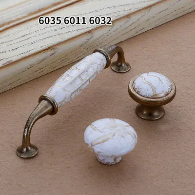 European style archaize ceramic handle/modern cupboard drawer wardrobe door furniture handle
European style archaize ceramic handle/modern cupboard drawer wardrobe door furniture handle