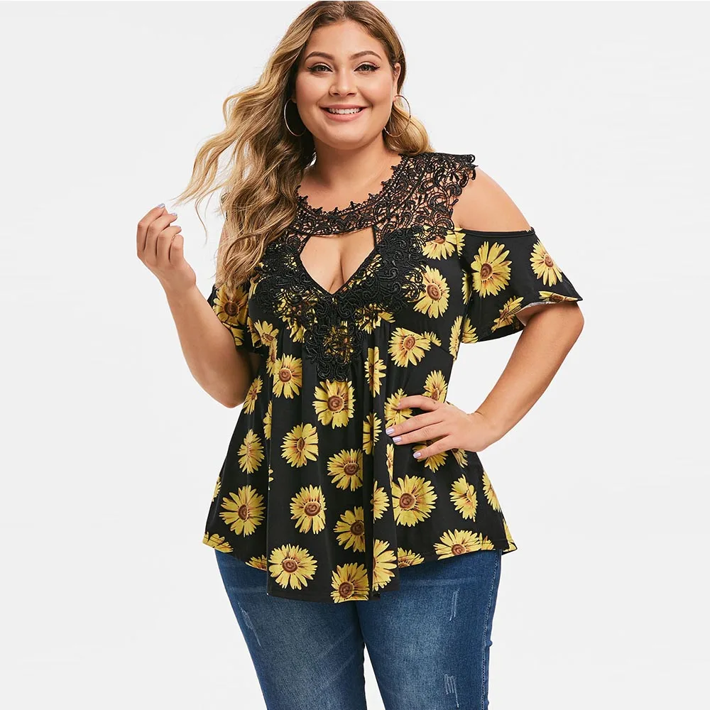 ROSEGAL Plus Size Cold Shoulder Sunflower Print T-shirt Women Keyhole Neck Sexy Lace Cut Out T-Shirts Half Sleeve Summer Tops
ROSEGAL Plus Size Cold Shoulder Sunflower Print T-shirt Women Keyhole Neck Sexy Lace Cut Out T-Shirts Half Sleeve Summer Tops
