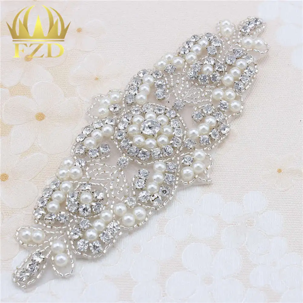 (5pieces) Wholesale Hot Fix Iron On Rhinestone Beaded Applique Crystal Sew On Wedding Dress Bridal Sash and DIY Headbands
(5pieces) Wholesale Hot Fix Iron On Rhinestone Beaded Applique Crystal Sew On Wedding Dress Bridal Sash and DIY Headbands