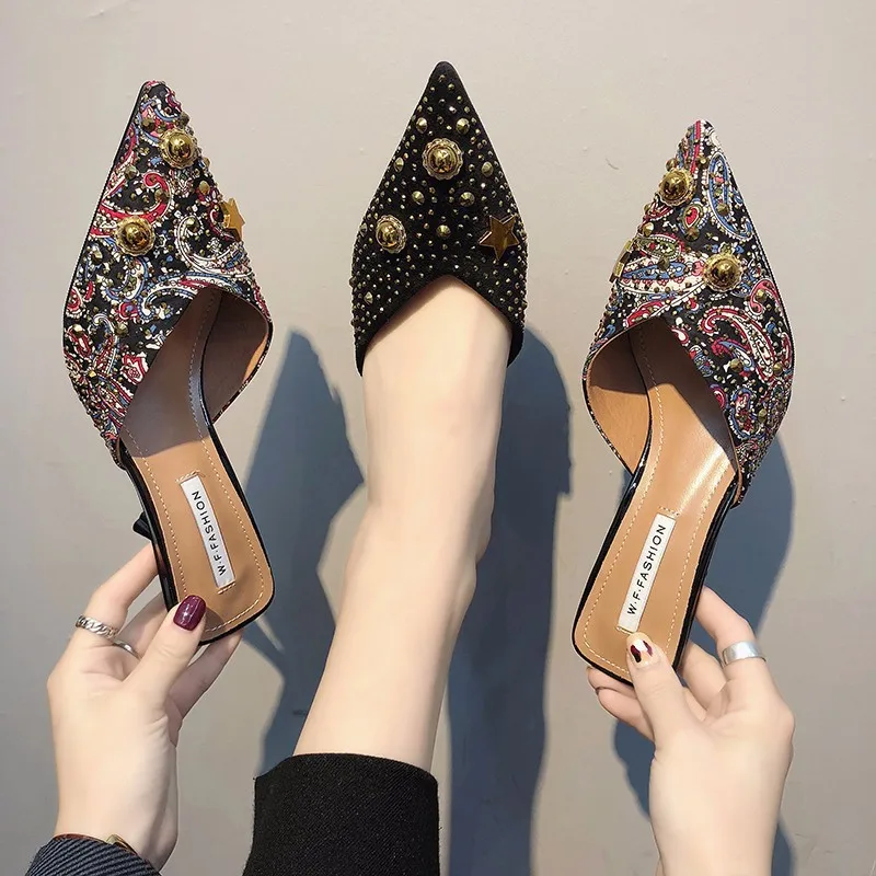 Women Summer High Heel Mules Slippers Ladies Pointed Toe Strange Style Rivet single Shoes Fashion sequin slipper sandals 2019
Women Summer High Heel Mules Slippers Ladies Pointed Toe Strange Style Rivet single Shoes Fashion sequin slipper sandals 2019