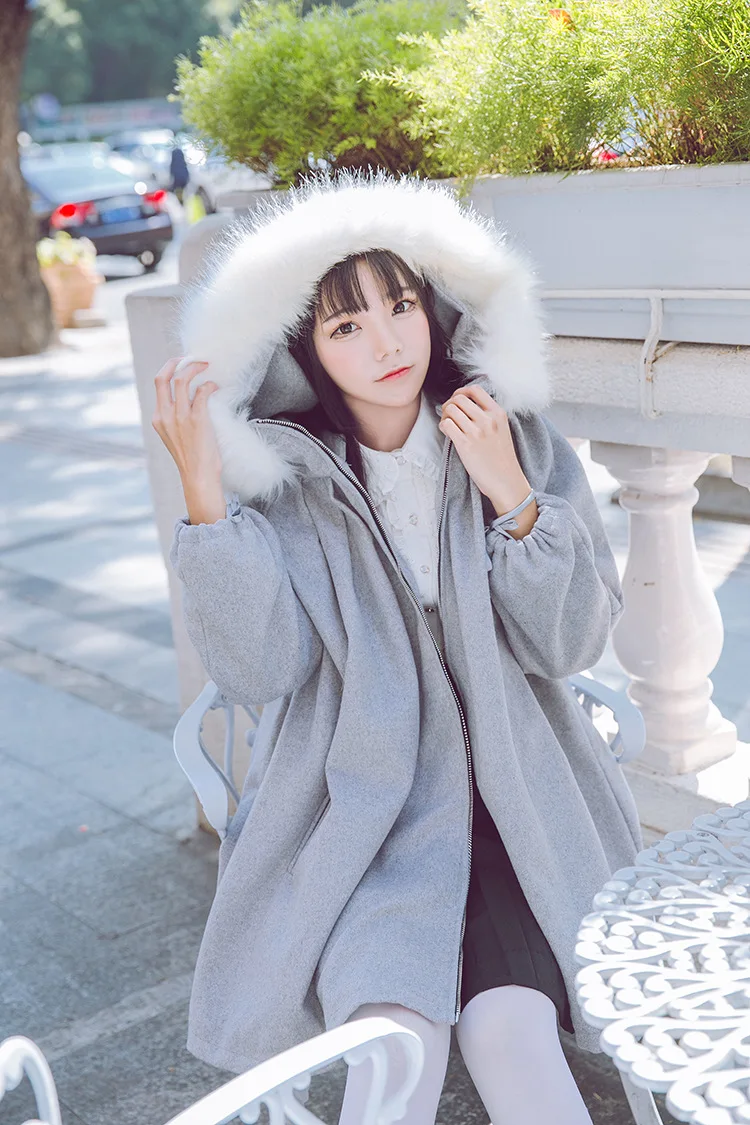 Women Oversize Coats Girls Winter Lolita Cape Style Black Gray Fake Fur Hooded Jacket Outwear
Women Oversize Coats Girls Winter Lolita Cape Style Black Gray Fake Fur Hooded Jacket Outwear