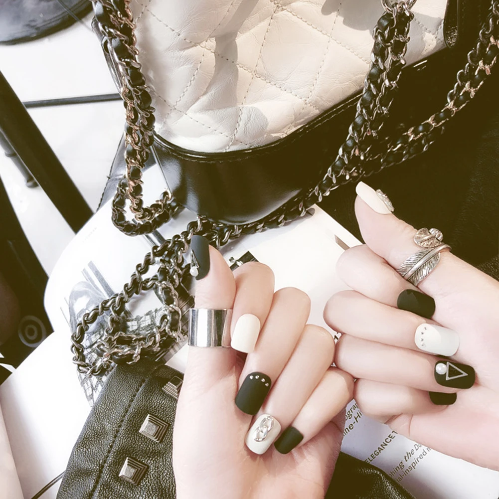 ELECOOL 24pcs Matte Fake nails Nailing With Glue Nail Art Accessories False nail black For professional faux ongles
ELECOOL 24pcs Matte Fake nails Nailing With Glue Nail Art Accessories False nail black For professional faux ongles