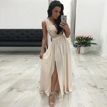 Long Evening Dresses 2020 Floor Length A-Line V-Neck Pleated Chiffon Prom Evening Gown with Split Applique Robe de soiree
Long Evening Dresses 2020 Floor Length A-Line V-Neck Pleated Chiffon Prom Evening Gown with Split Applique Robe de soiree