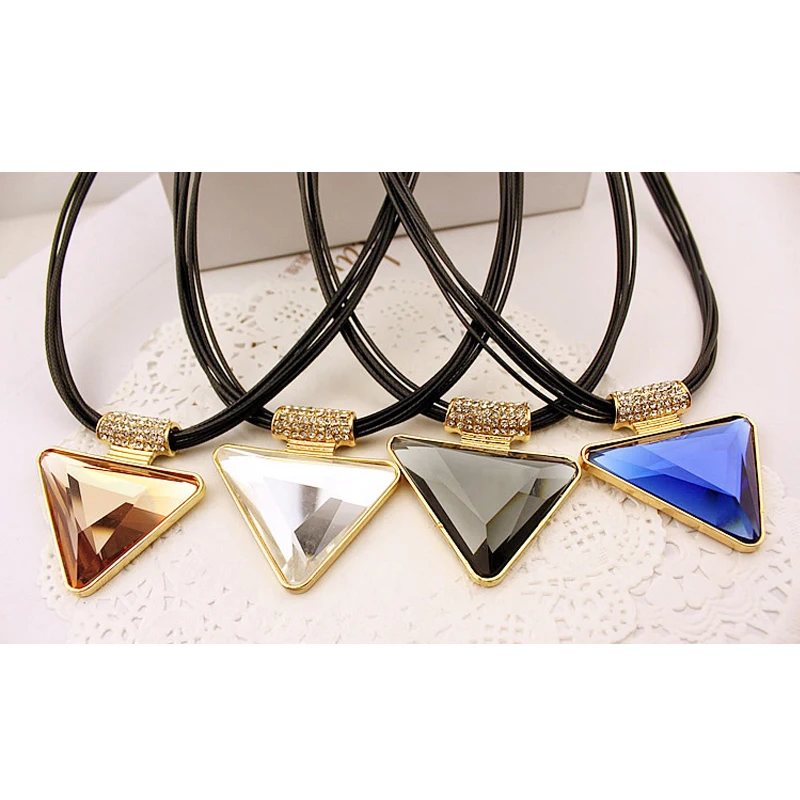 Fashion Necklaces Women Triangle Jewelry Necklace Vintage Necklaces Pendants Chain Crystal Jewelry Statement Women Retro Choker
Fashion Necklaces Women Triangle Jewelry Necklace Vintage Necklaces Pendants Chain Crystal Jewelry Statement Women Retro Choker