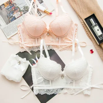 2018 floral wireless bra lace lightly lined triangle bra set underwear women lingerie deep plunge V neck new arrival
2018 floral wireless bra lace lightly lined triangle bra set underwear women lingerie deep plunge V neck new arrival