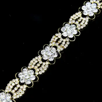 10Yards Crystal Clear Rhinestone Braided Silver Beaded Trim Flowers Rhinestones Trimming Chain 
10Yards Crystal Clear Rhinestone Braided Silver Beaded Trim Flowers Rhinestones Trimming Chain