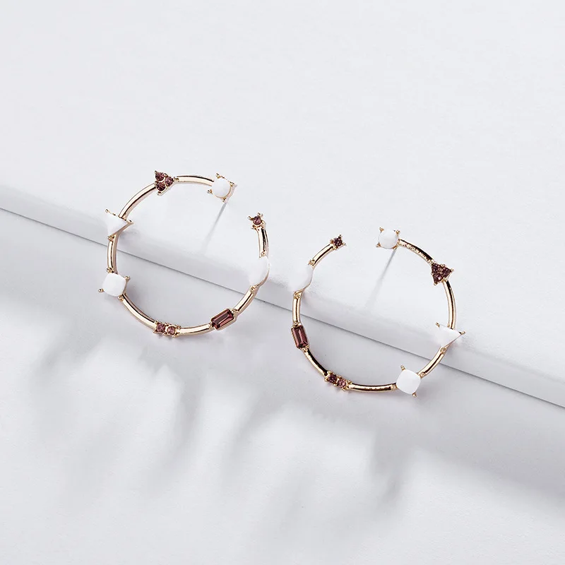 HUIDANG Fashion Women Accessory Bijoux Gold Plating Crystal Resin Simplicity Big Round Hoop Earrings Jewelry
HUIDANG Fashion Women Accessory Bijoux Gold Plating Crystal Resin Simplicity Big Round Hoop Earrings Jewelry