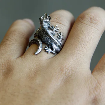 Wholesale Adjustable Lizard Ring Cabrite Gecko Chameleon Anole Jewelry Free Size gift idea --12pcs/Lot
Wholesale Adjustable Lizard Ring Cabrite Gecko Chameleon Anole Jewelry Free Size gift idea --12pcs/Lot
