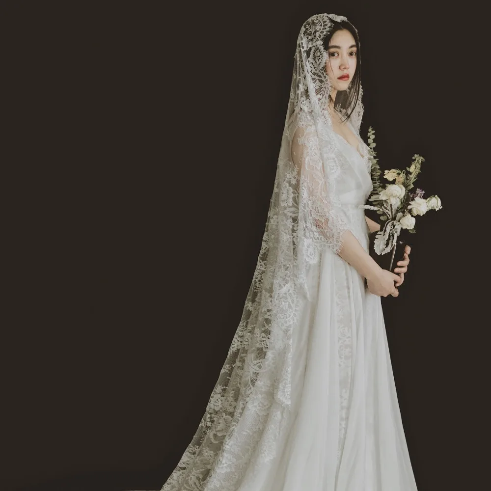 2.5 Lace Edge Appliqued Wedding Veil White Ivory One Layer Lace Bridal Veil veu de noiva Wedding Accessories Cathedral Veil 2019
2.5 Lace Edge Appliqued Wedding Veil White Ivory One Layer Lace Bridal Veil veu de noiva Wedding Accessories Cathedral Veil 2019