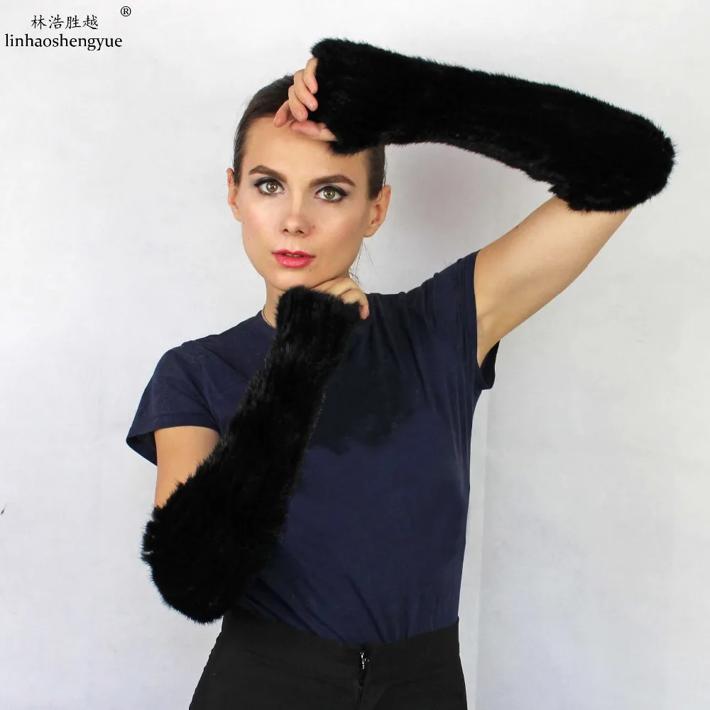 Linhaoshengyue Winter mink fur gloves for women Colored mink fur glove 20cm 30cm 40cm 
Linhaoshengyue Winter mink fur gloves for women Colored mink fur glove 20cm 30cm 40cm