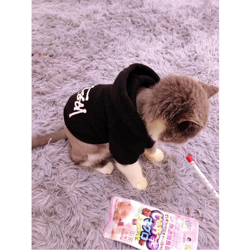 Cool ShuaiChao brand black fleece cat clothes witer the short Garfield puppets cat pet clothing
Cool ShuaiChao brand black fleece cat clothes witer the short Garfield puppets cat pet clothing