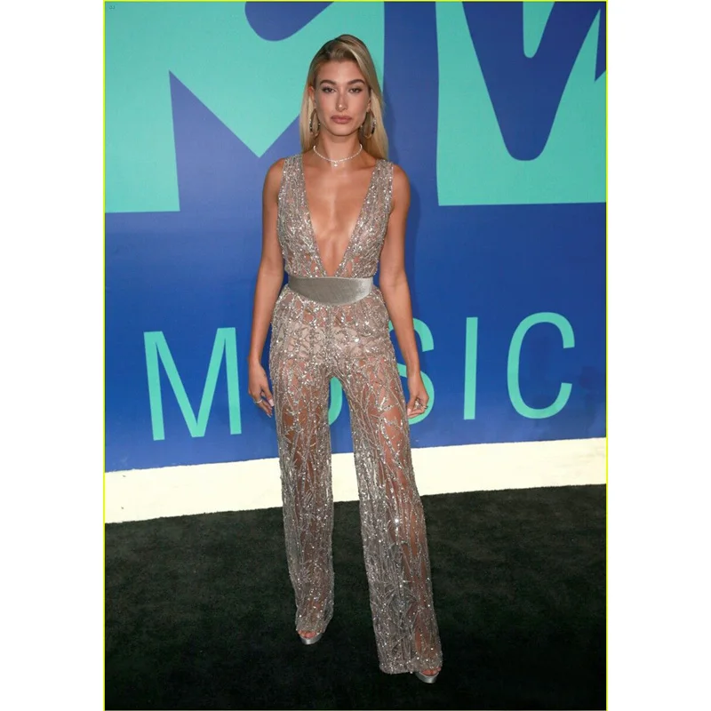 2018 New Arrival Deep V Neck Mesh Sexy Jumpsuit High Quality Elegant Sleeveless Fashion Slim Celebrity Evening Party Jumpsuits
2018 New Arrival Deep V Neck Mesh Sexy Jumpsuit High Quality Elegant Sleeveless Fashion Slim Celebrity Evening Party Jumpsuits