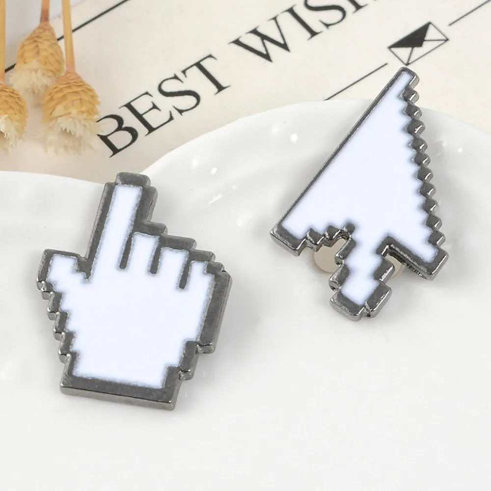 

Creative Art Cartoon Pointing Arrow Cursor Brooch Drip Jewellery Computer Mouse Pointer Click Pin&Brooch Alloy Enamel Brooch