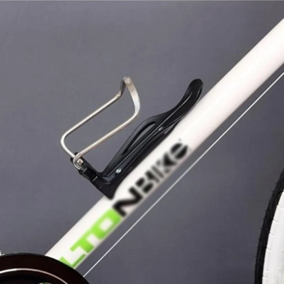 2019 Ultra-light Aluminum Alloy Universal Adjustable Bicycle Water Bottle Cage Holder Support Bike Mount Cycling Accessories
2019 Ultra-light Aluminum Alloy Universal Adjustable Bicycle Water Bottle Cage Holder Support Bike Mount Cycling Accessories