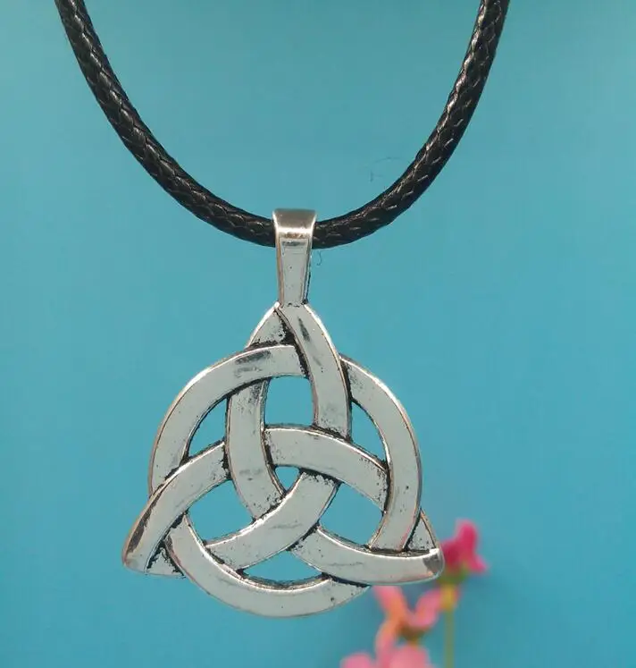 35x27mm Triquetra Symbol Pendant Necklace Vintage Ancient Silver Charms Necklace Fashion Jewelry Gift Wax Leather Cord Chain
35x27mm Triquetra Symbol Pendant Necklace Vintage Ancient Silver Charms Necklace Fashion Jewelry Gift Wax Leather Cord Chain