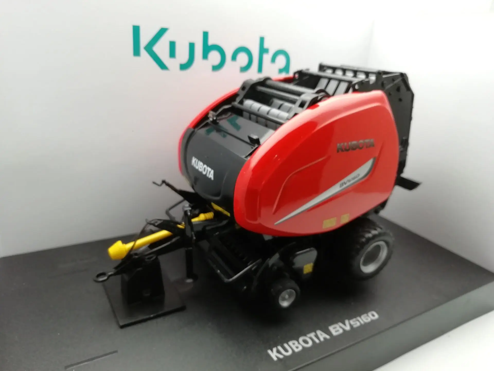 UH 4290 1:32 Kubota BV5160 Agricultural tractors alloy toy car toys for children diecast model car gift
UH 4290 1:32 Kubota BV5160 Agricultural tractors alloy toy car toys for children diecast model car gift