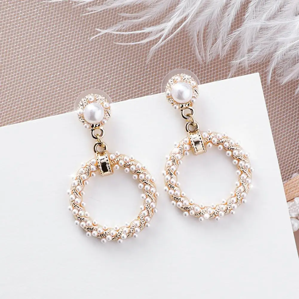 Fashion Baroque Geometric Hollow Square Circle Faux Pearl Charm Dangle Drop Earrings
Fashion Baroque Geometric Hollow Square Circle Faux Pearl Charm Dangle Drop Earrings