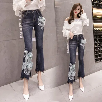 2019 New Slim flared pants female three-Dimensional Large Flower Edging Irregular High waist jeans Nine Points tights Size 26-31
2019 New Slim flared pants female three-Dimensional Large Flower Edging Irregular High waist jeans Nine Points tights Size 26-31