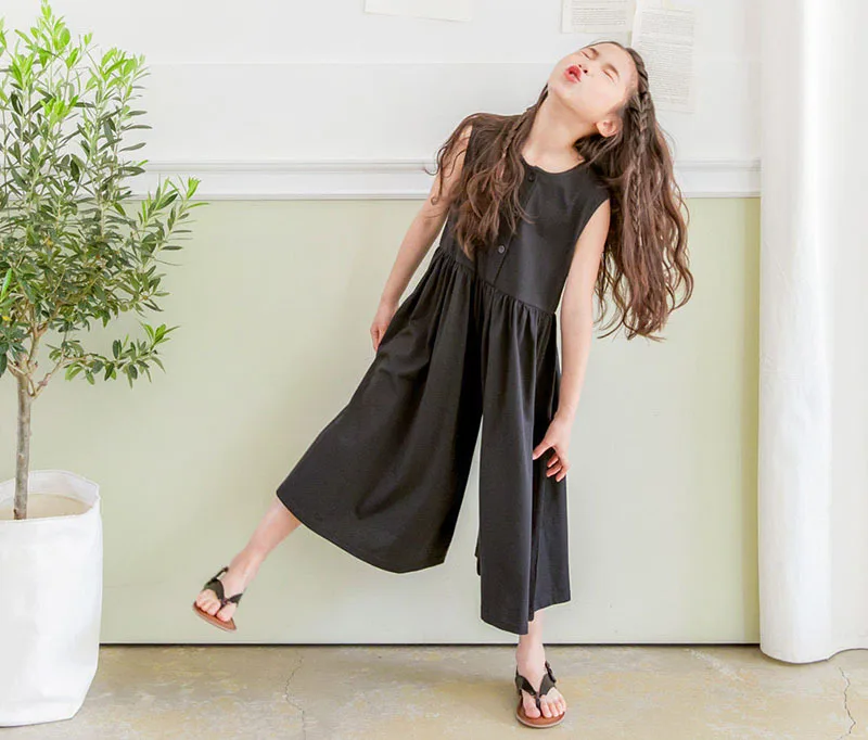 Black Cotton Sleeveless Dresses Loose Pants For Baby Big Girls Summer 2019 High Waist Wide Leg Trousers Dress Children Clothing (15).jpg