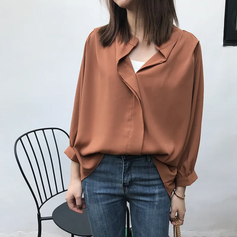 New Spring 2019 Summer Shirt Woman Elegant Loose Bouse V Neck Lantern Sleeve Shirt Female Sark Modern Simple Tops Clothes
New Spring 2019 Summer Shirt Woman Elegant Loose Bouse V Neck Lantern Sleeve Shirt Female Sark Modern Simple Tops Clothes