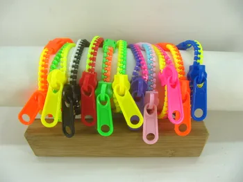 Wholesale 24pcs Unisex Zipper Bracelet Mixed Batch Plastic Multicolor Fashion Cuff Bracelet Wristband Jewelry
Wholesale 24pcs Unisex Zipper Bracelet Mixed Batch Plastic Multicolor Fashion Cuff Bracelet Wristband Jewelry