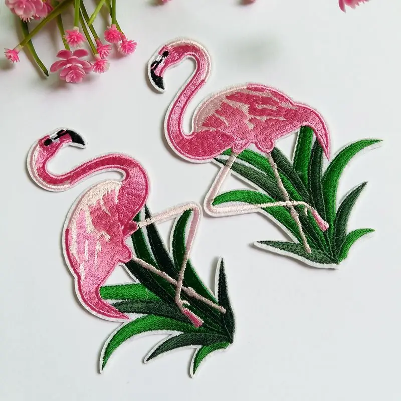 2PCS/lot Embroidery symmetric Flamingos fill small hole post accessories diy craft clothing decoration patches The back glue
2PCS/lot Embroidery symmetric Flamingos fill small hole post accessories diy craft clothing decoration patches The back glue