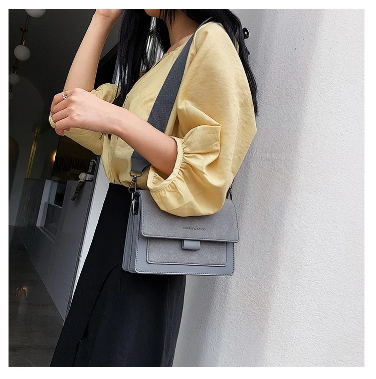 Small bag women 2021 new Korean version of small square bag wide shoulder strap fashion Joker shoulder Messenger bag