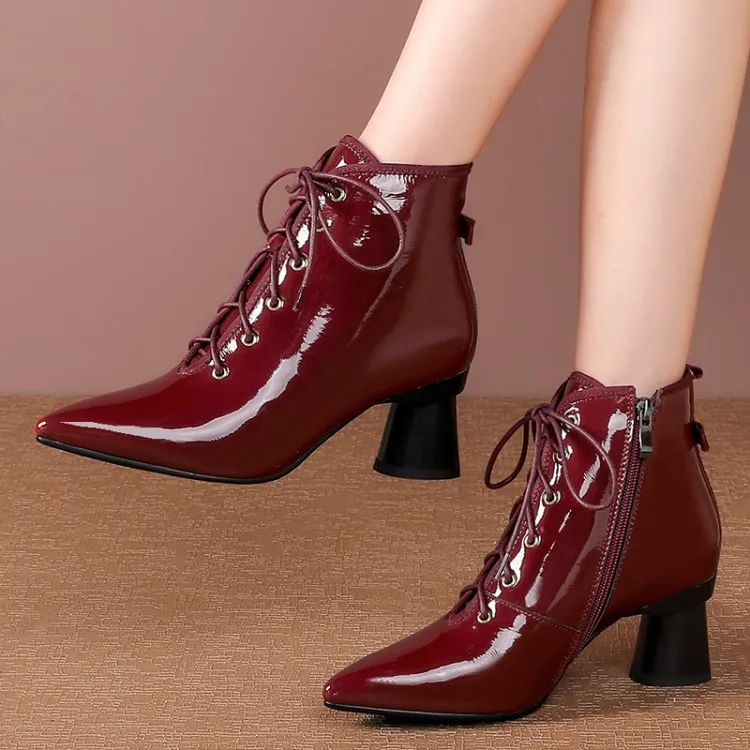 MLJUESE 2020 women soft ankle boots cow leather wine red color zippers winter short plush high heel boots women boots size 43
MLJUESE 2020 women soft ankle boots cow leather wine red color zippers winter short plush high heel boots women boots size 43