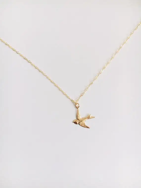PINJEAS handmade gold filling single hole swallow pendant chokers dainty necklace minimal gift for birthday jewelry 
PINJEAS handmade gold filling single hole swallow pendant chokers dainty necklace minimal gift for birthday jewelry
