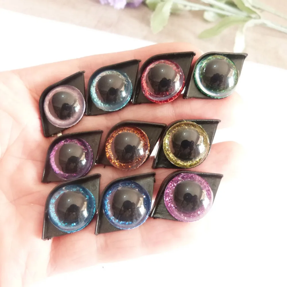 20set/lot 16mm round shape plastic clear safety toy eyes +glitter Nonwovens + hard washer+black single eyelid--color option
20set/lot 16mm round shape plastic clear safety toy eyes +glitter Nonwovens + hard washer+black single eyelid--color option