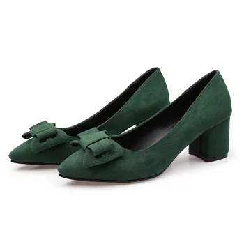 2018 new high-heeled shoes suede thick with pointed bow light mouth women's shoes low cut shoes.
2018 new high-heeled shoes suede thick with pointed bow light mouth women's shoes low cut shoes.