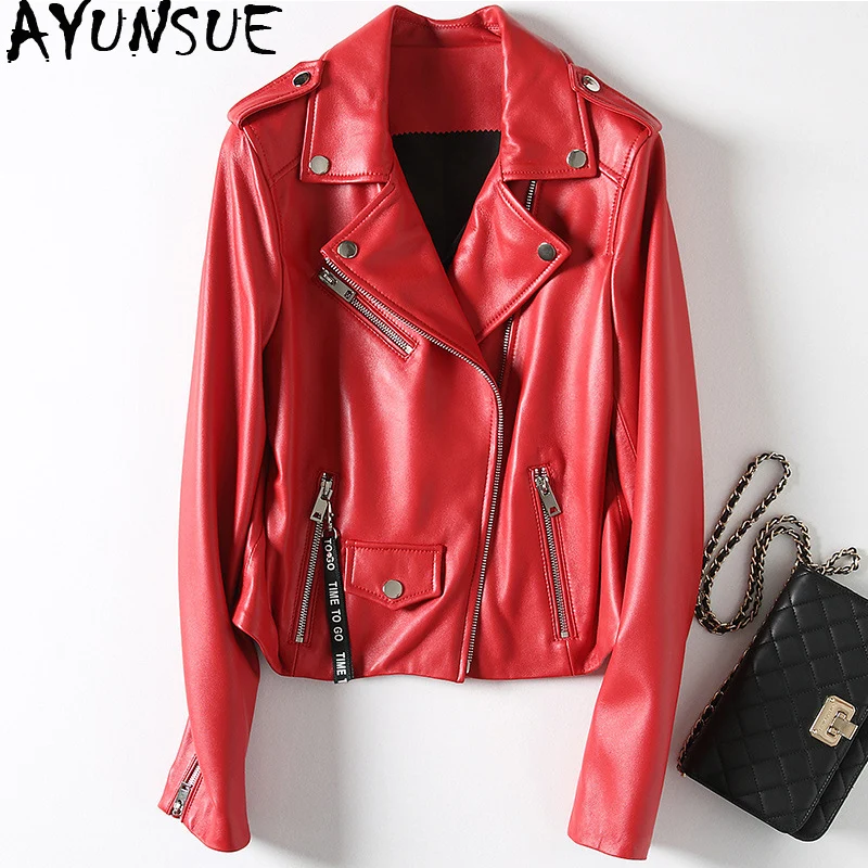 Women's Fur Coat Female Jacket Real Korean Elegant Genuine Leather Jacket Women Clothes 2019 Elegant Red Sheepskin Coat ZT2165
Women's Fur Coat Female Jacket Real Korean Elegant Genuine Leather Jacket Women Clothes 2019 Elegant Red Sheepskin Coat ZT2165
