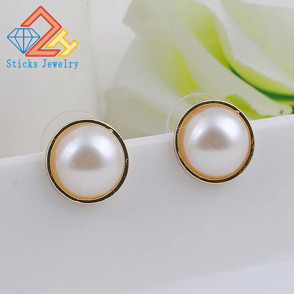 Trendy Elegant Created Big Simulated Pearl Stud Earrings Pearls String Statement Earrings For Wedding Party Gift
Trendy Elegant Created Big Simulated Pearl Stud Earrings Pearls String Statement Earrings For Wedding Party Gift
