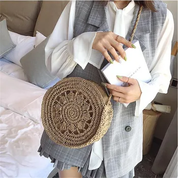 Summer Womens Handmade Handwoven Bags Fashion Bohemian Woven Handbag Shoulder Beach Bag Casual Tote Straw Wicker New 2019 Hot
Summer Womens Handmade Handwoven Bags Fashion Bohemian Woven Handbag Shoulder Beach Bag Casual Tote Straw Wicker New 2019 Hot
