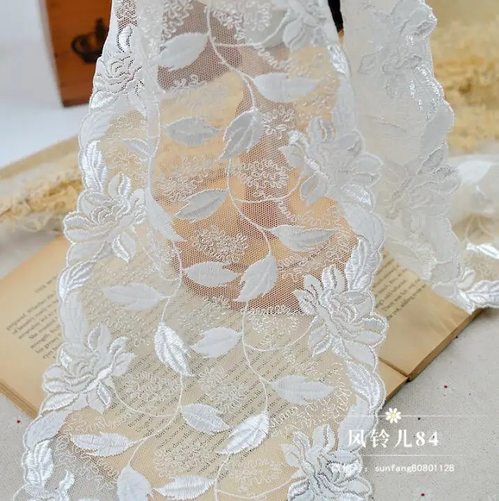2 Meters Milk White Lace Applique Embroidery Lace Trim Fabric Cloth Sewing Patchwork DIY Craft 17cm Width
2 Meters Milk White Lace Applique Embroidery Lace Trim Fabric Cloth Sewing Patchwork DIY Craft 17cm Width