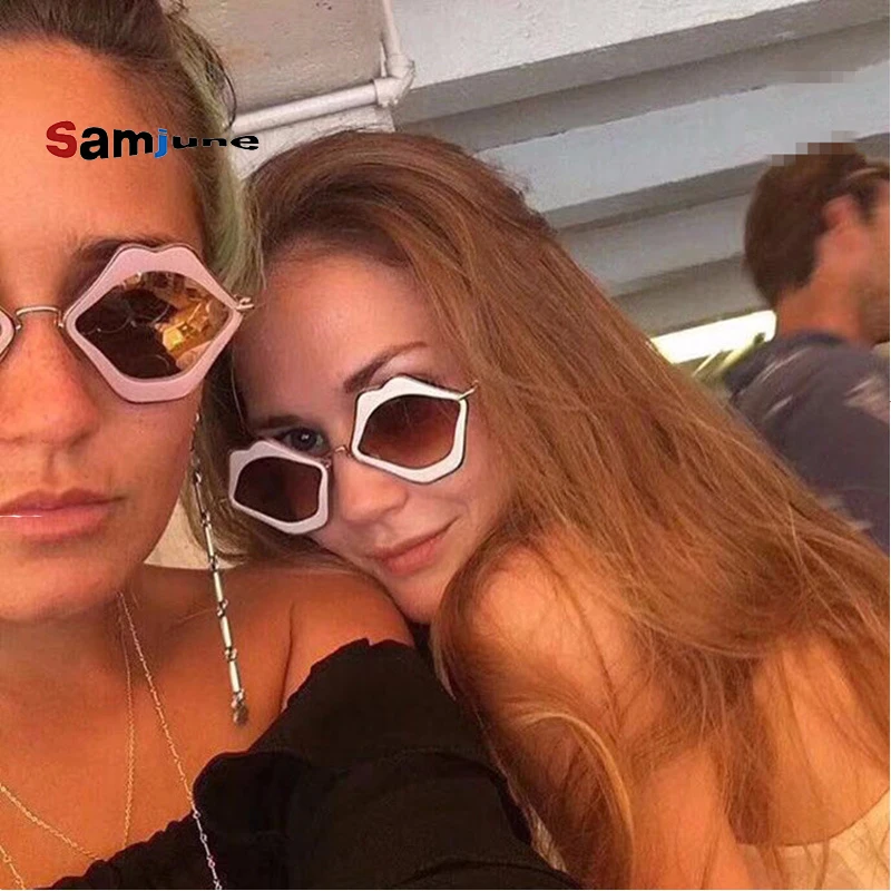 Samjune 2018 New Sexy Lip Shaped Sunglasses Women Cute Metal Frame Black Red Sun Glasses for Women Personality Eyewear
Samjune 2018 New Sexy Lip Shaped Sunglasses Women Cute Metal Frame Black Red Sun Glasses for Women Personality Eyewear