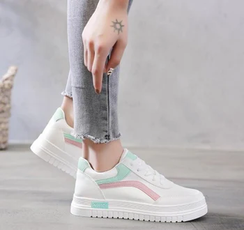 Small White Shoes Women Plus Velvet Warm Thick Platform Women's Shoes New Fashion Casual Hard-wearing Shoes Women Winter Shoes
Small White Shoes Women Plus Velvet Warm Thick Platform Women's Shoes New Fashion Casual Hard-wearing Shoes Women Winter Shoes