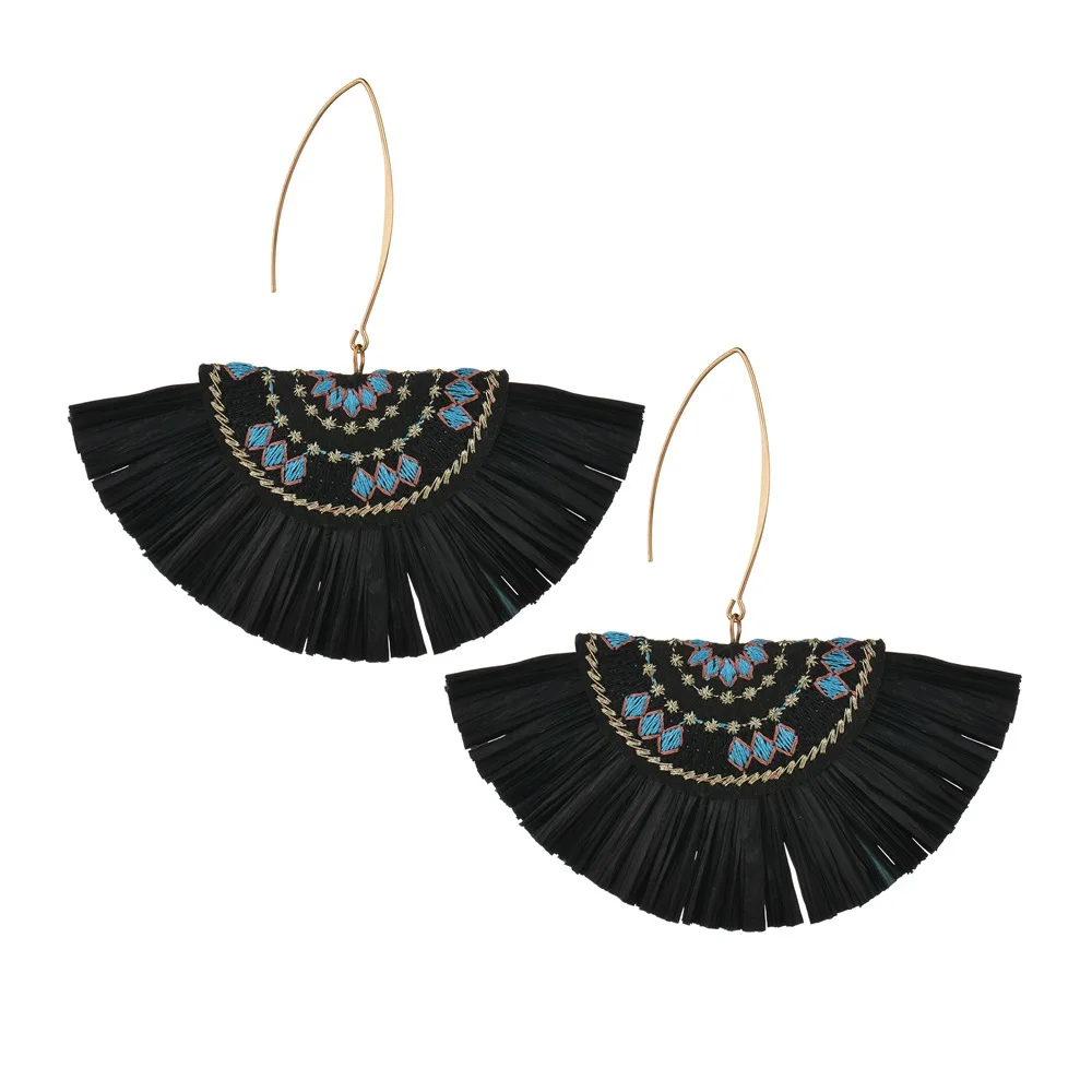 SexeMara Bohemian Handmade Embroidery Drop Earrings for Women 2019 New Tassel Earrings For Women Party Jewelry Gift
SexeMara Bohemian Handmade Embroidery Drop Earrings for Women 2019 New Tassel Earrings For Women Party Jewelry Gift