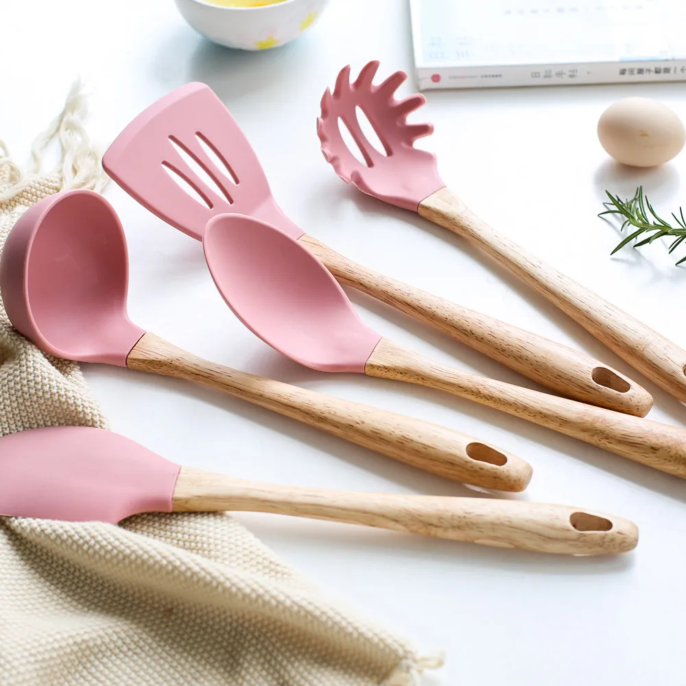 Silicone Turners Cream Butter Cake Spatula Mixing Batter Scraper Noodle Soup Shovel Turner Pink Green Baking Tool Kitchen 1PCS
Silicone Turners Cream Butter Cake Spatula Mixing Batter Scraper Noodle Soup Shovel Turner Pink Green Baking Tool Kitchen 1PCS