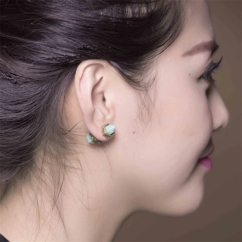 Stylish Elegant 4 Color Cube Statement Stud Earrings for Women Red Crystal Opal Imitation Pearl Adjustable Brand Jewelry (4)