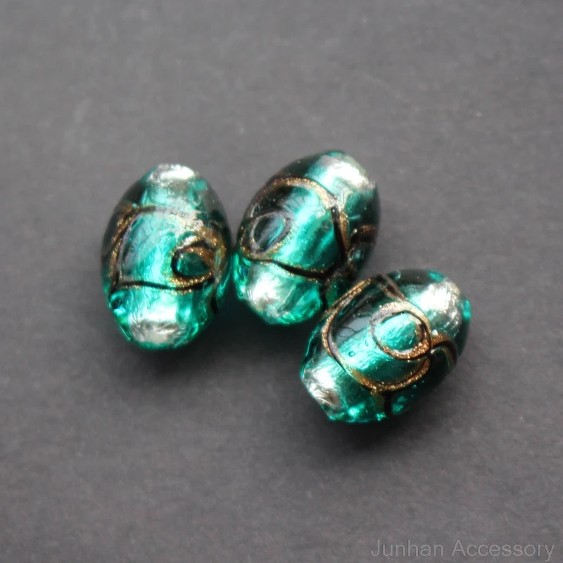 10pcs/lot 17*12mm Oval shape Manmade glass lampwork beads Ocean blue color with black drawing
10pcs/lot 17*12mm Oval shape Manmade glass lampwork beads Ocean blue color with black drawing