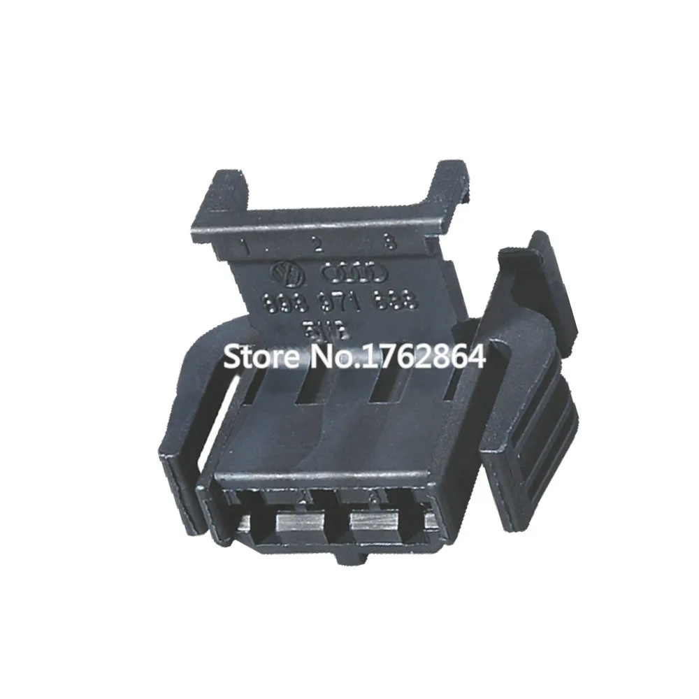 3 pin Black plastic shell car lights plug connector with terminal DJ7038-2.8-21 3P
3 pin Black plastic shell car lights plug connector with terminal DJ7038-2.8-21 3P