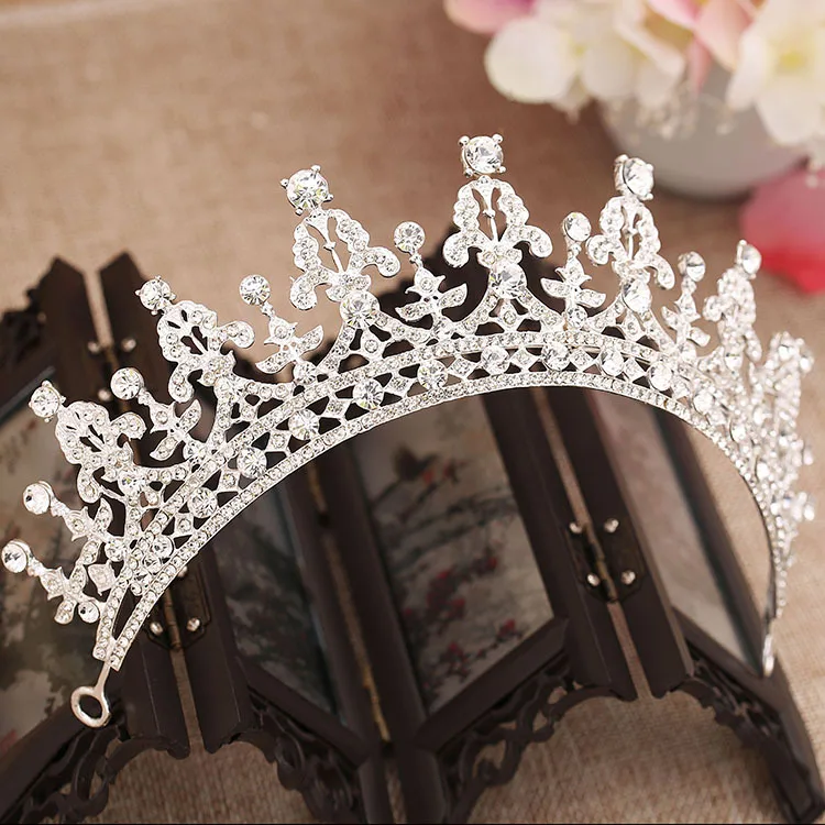 Princess Bride headdress with European crown wedding jewelry crystal wedding wedding accessories crown hair comb
Princess Bride headdress with European crown wedding jewelry crystal wedding wedding accessories crown hair comb