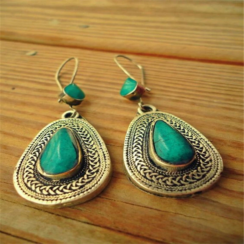 Bohemian Style Green Water Drop Earrings for Women Vintage Ethnic Tibetan Drop Dangle Earrings Brincos Jewelry Z3M003
Bohemian Style Green Water Drop Earrings for Women Vintage Ethnic Tibetan Drop Dangle Earrings Brincos Jewelry Z3M003