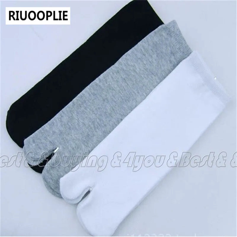 3 Pair/Bag Unisex Japanese Kimono Flip Flop Sandal Split Toe Tabi Ninja Socks Black Gray White (11609001)
3 Pair/Bag Unisex Japanese Kimono Flip Flop Sandal Split Toe Tabi Ninja Socks Black Gray White (11609001)